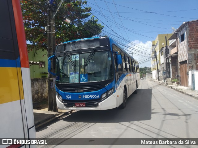 Empresa Pedrosa 924 na cidade de Recife, Pernambuco, Brasil, por Mateus Barbara da Silva. ID da foto: 8087693.