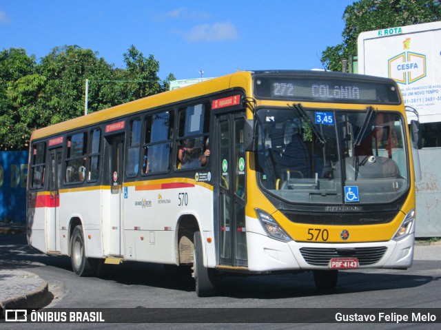 Empresa Metropolitana 570 na cidade de Jaboatão dos Guararapes, Pernambuco, Brasil, por Gustavo Felipe Melo. Número da foto: #8087202.