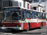 COETC - Cooperativa de Obreros y Empleados del Transporte Coletivo 221 na cidade de Montevideo, Montevideo, Uruguai, por João Silva. Número da foto: #8090103.