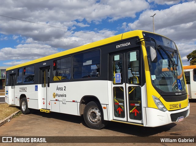 Viação Pioneira 229962 na cidade de Gama, Distrito Federal, Brasil, por William Gabriel. Número da foto: #8153050.