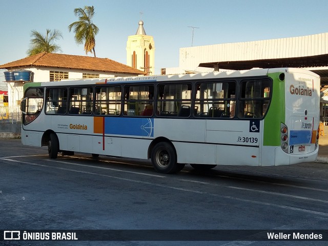 Viação Reunidas 30139 na cidade de Trindade, Goiás, Brasil, por Weller Mendes . ID da foto: 8155705.