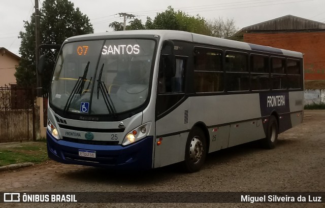 Expresso Fronteira d`Oeste 25 na cidade de Alegrete, Rio Grande do Sul, Brasil, por Miguel Silveira da Luz. Número da foto: #8154619.