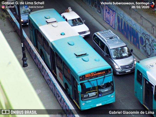 Metbus 591 na cidade de Santiago, Santiago, Metropolitana de Santiago, Chile, por Gabriel Giacomin de Lima. Número da foto: #8155292.