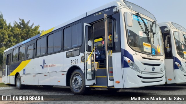 Viação Pinheiral 3021 na cidade de Volta Redonda, Rio de Janeiro, Brasil, por Matheus Martins da Silva. Número da foto: #8181149.