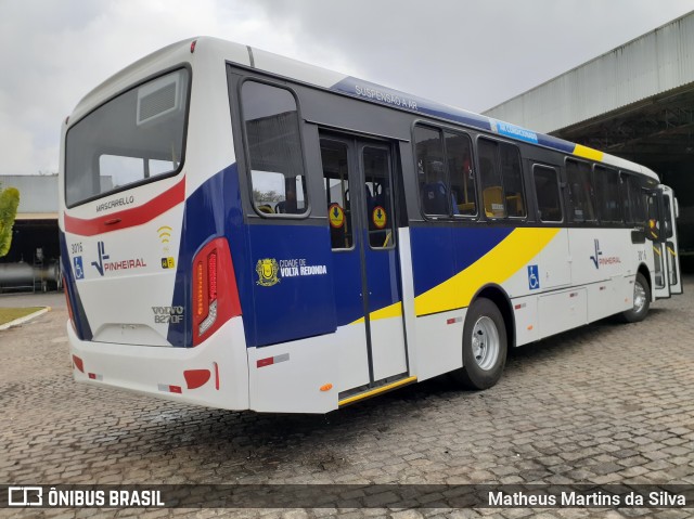 Viação Pinheiral 3016 na cidade de Volta Redonda, Rio de Janeiro, Brasil, por Matheus Martins da Silva. Número da foto: #8180965.