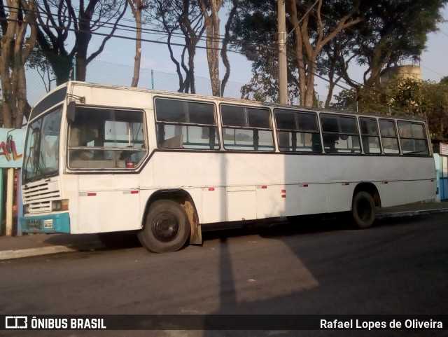 Ônibus Particulares 9989 na cidade de São Paulo, São Paulo, Brasil, por Rafael Lopes de Oliveira. Número da foto: #8184641.