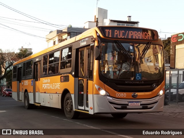 Companhia Carris Porto-Alegrense 0080 na cidade de Porto Alegre, Rio Grande do Sul, Brasil, por Eduardo Rodrigues. Número da foto: #8183487.