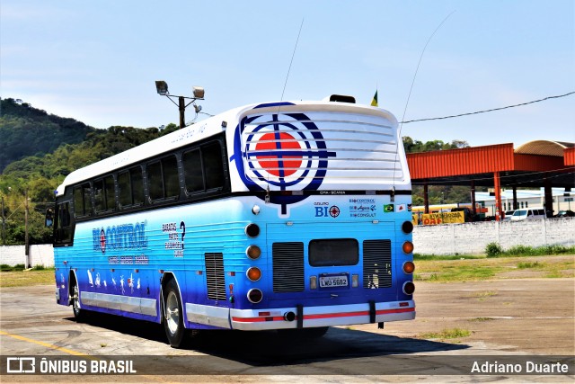 Ônibus Particulares 5682 na cidade de Juiz de Fora, Minas Gerais, Brasil, por Adriano Duarte. Número da foto: #8187016.