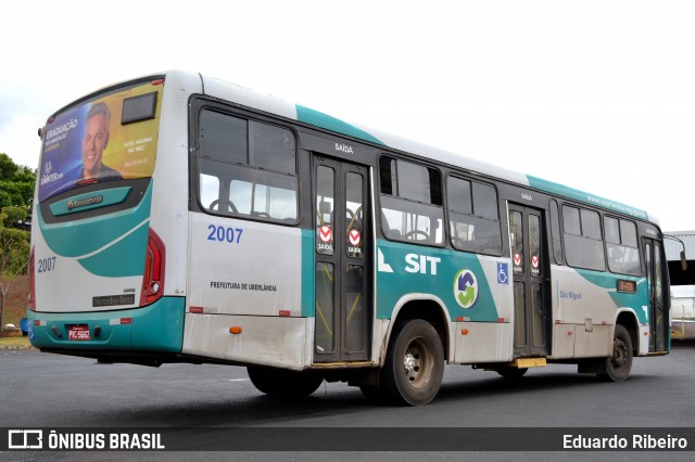 Transporte Urbano São Miguel 2007 na cidade de Uberlândia, Minas Gerais, Brasil, por Eduardo Ribeiro. Número da foto: #8187931.