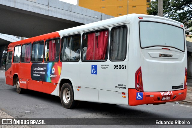 Santa Fé Transportes 95061 na cidade de Belo Horizonte, Minas Gerais, Brasil, por Eduardo Ribeiro. ID da foto: 8193853.