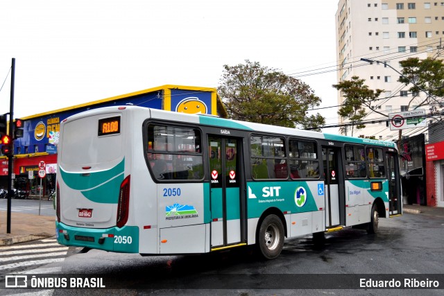 Transporte Urbano São Miguel 2050 na cidade de Uberlândia, Minas Gerais, Brasil, por Eduardo Ribeiro. Número da foto: #8193943.