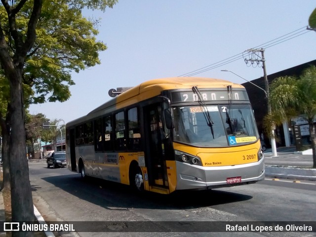 Viação Metrópole Paulista - Zona Leste 3 2097 na cidade de São Paulo, São Paulo, Brasil, por Rafael Lopes de Oliveira. Número da foto: #8196183.