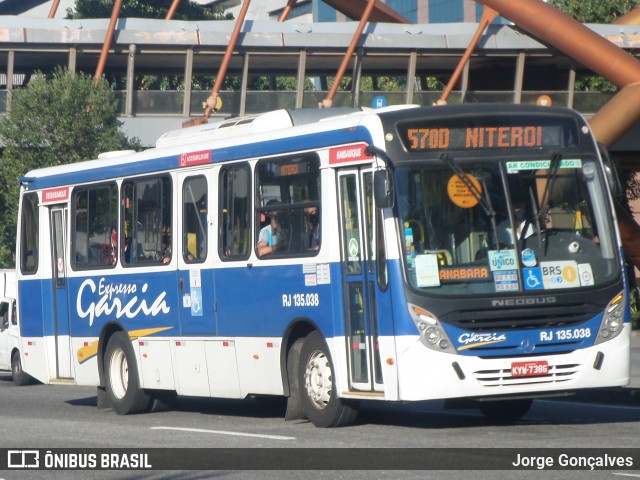 Expresso Garcia RJ 135.038 na cidade de Rio de Janeiro, Rio de Janeiro, Brasil, por Jorge Gonçalves. ID da foto: 8206276.