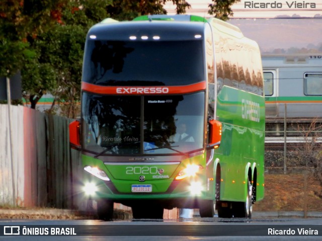 Expresso Transporte e Turismo Ltda. 2020 na cidade de Brasília, Distrito Federal, Brasil, por Ricardo Vieira. Número da foto: #8204989.