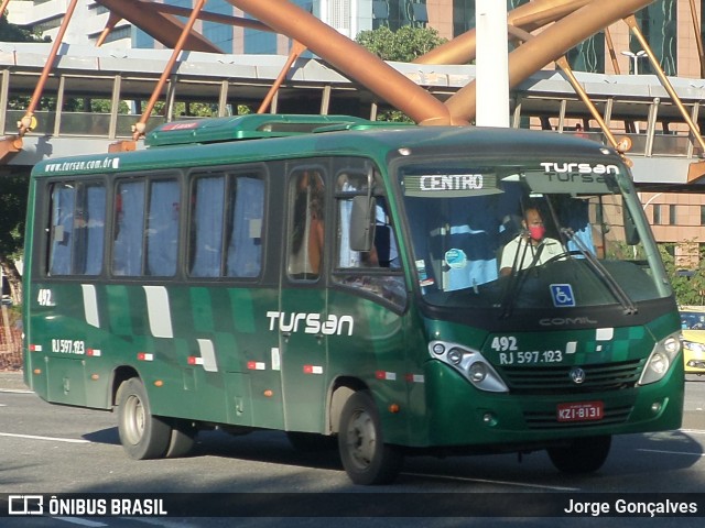 Tursan - Turismo Santo André RJ 597.123 na cidade de Rio de Janeiro, Rio de Janeiro, Brasil, por Jorge Gonçalves. ID da foto: 8208079.