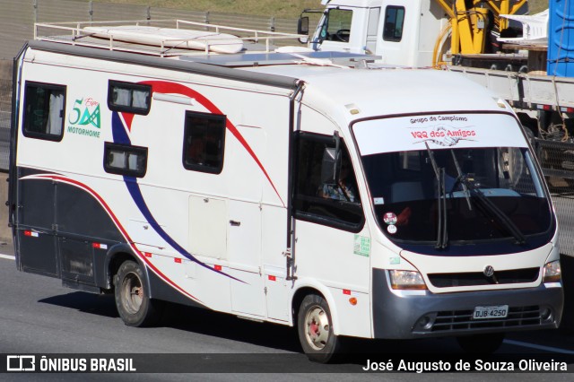 Motorhomes 4250 na cidade de Resende, Rio de Janeiro, Brasil, por José Augusto de Souza Oliveira. ID da foto: 8157463.