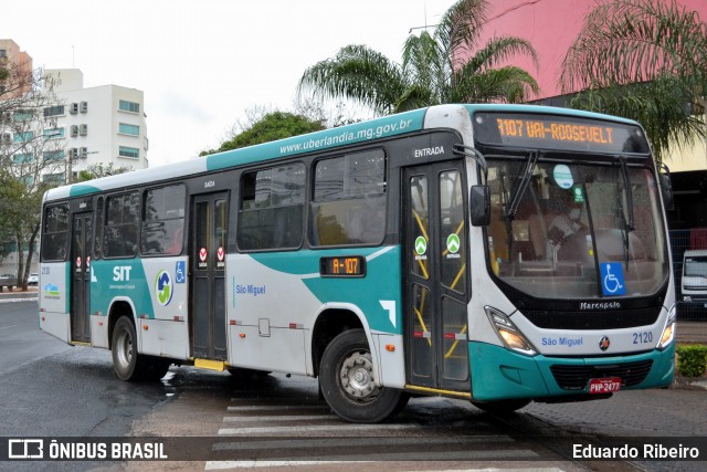 Transporte Urbano São Miguel 2120 na cidade de Uberlândia, Minas Gerais, Brasil, por Eduardo Ribeiro. ID da foto: 8210619.