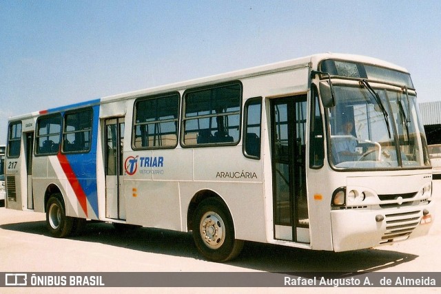 TransTupi Turismo e Fretamento 217 na cidade de Araucária, Paraná, Brasil, por Rafael Augusto A.  de Almeida. ID da foto: 8210807.