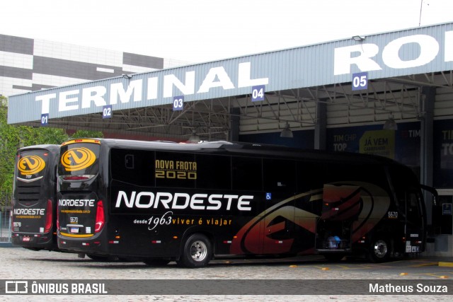 Expresso Nordeste 5670 na cidade de Balneário Camboriú, Santa Catarina, Brasil, por Matheus Souza. Número da foto: #8216193.
