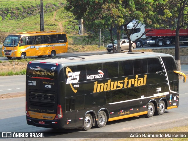 Expresso Industrial Turismo 2021 na cidade de Belo Horizonte, Minas Gerais, Brasil, por Adão Raimundo Marcelino. Número da foto: #8215992.
