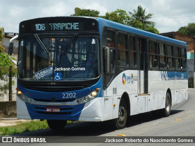 Empresa São Francisco 2202 na cidade de Maceió, Alagoas, Brasil, por Jackson Gomes. Número da foto: #8213907.