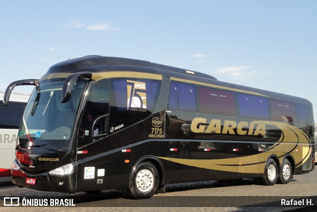 Viação Garcia 7175 na cidade de Londrina, Paraná, Brasil, por Rafael H.. Número da foto: #8217602.