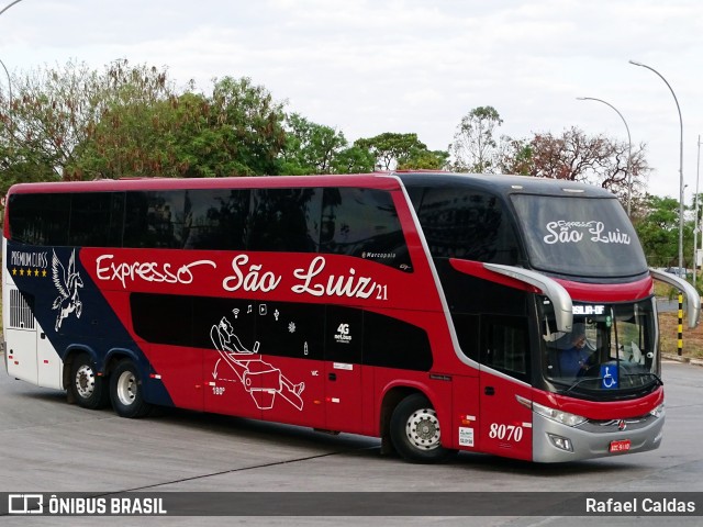 Expresso São Luiz 8070 na cidade de Brasília, Distrito Federal, Brasil, por Rafael Caldas. Número da foto: #8218574.