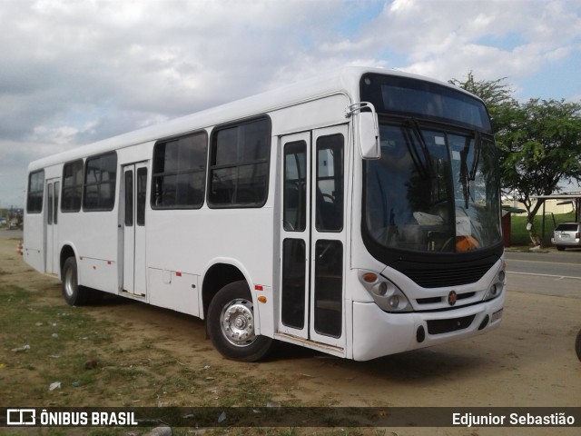 Ônibus Particulares 1D63 na cidade de Nazaré da Mata, Pernambuco, Brasil, por Edjunior Sebastião. Número da foto: #8218400.