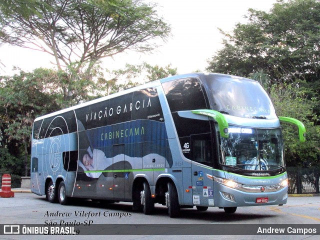 Viação Garcia 8654 na cidade de São Paulo, São Paulo, Brasil, por Andrew Campos. Número da foto: #8220785.
