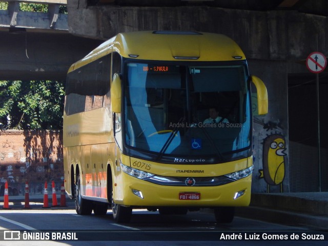 Viação Itapemirim 60715 na cidade de Rio de Janeiro, Rio de Janeiro, Brasil, por André Luiz Gomes de Souza. ID da foto: 8221130.