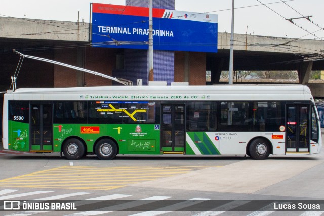 Metra - Sistema Metropolitano de Transporte 5500 na cidade de Diadema, São Paulo, Brasil, por Lucas Sousa. ID da foto: 8221639.