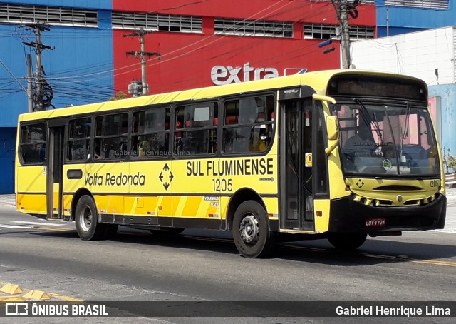 Viação Sul Fluminense 1205 na cidade de Volta Redonda, Rio de Janeiro, Brasil, por Gabriel Henrique Lima. Número da foto: #8222314.