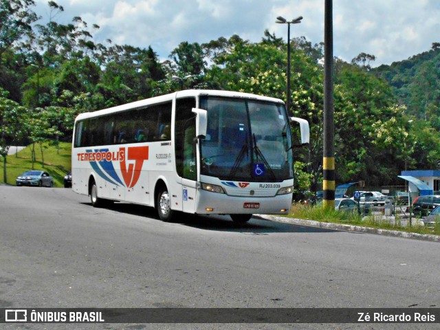 Viação Teresópolis RJ 203.039 na cidade de Petrópolis, Rio de Janeiro, Brasil, por Zé Ricardo Reis. ID da foto: 8224906.