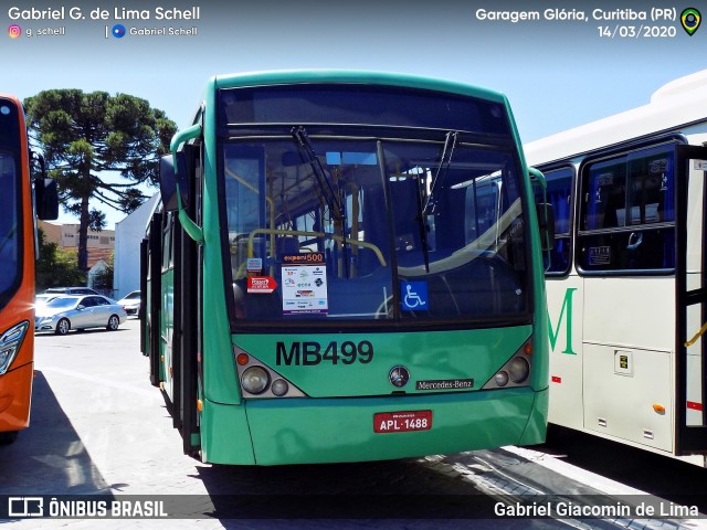 Auto Viação Mercês MB499 na cidade de Curitiba, Paraná, Brasil, por Gabriel Giacomin de Lima. Número da foto: #8226062.