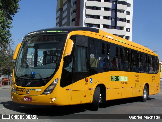 Transporte Coletivo Glória BC320 na cidade de Curitiba, Paraná, Brasil, por Gabriel Machado. ID da foto: 8228763.