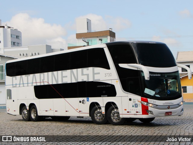 Auto Viação Catarinense 3730 na cidade de Balneário Camboriú, Santa Catarina, Brasil, por João Victor. Número da foto: #8233005.