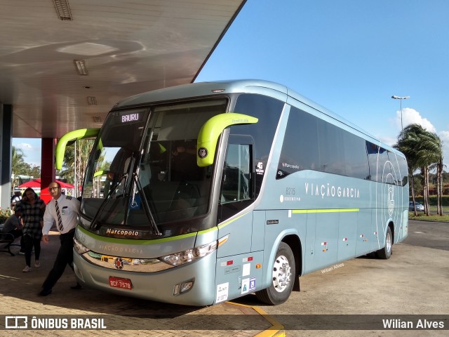 Viação Garcia 8215 na cidade de Ourinhos, São Paulo, Brasil, por Wilian Alves. Número da foto: #8231282.