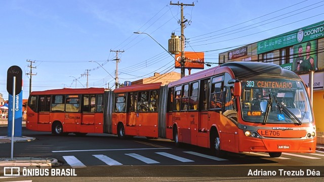 Araucária Transportes Coletivos LE706 na cidade de Curitiba, Paraná, Brasil, por Adriano Trezub Déa. ID da foto: 8236242.