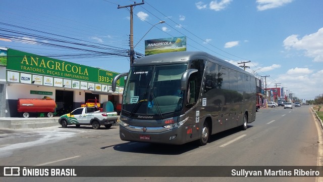 Ônibus Particulares 4413 na cidade de Anápolis, Goiás, Brasil, por Sullyvan Martins Ribeiro. Número da foto: #8237589.