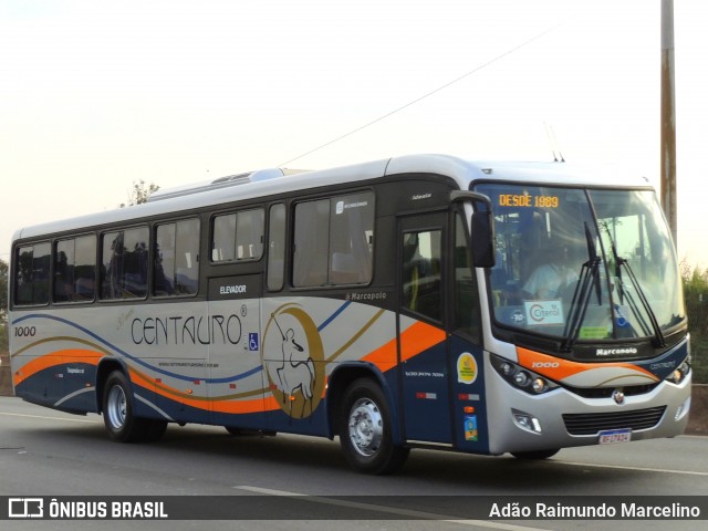 Centauro Turismo 1000 na cidade de Belo Horizonte, Minas Gerais, Brasil, por Adão Raimundo Marcelino. Número da foto: #8238787.