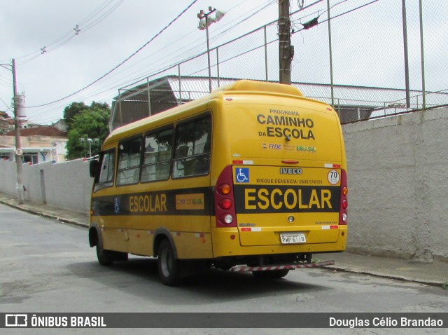 Escolares 08 na cidade de Belo Horizonte, Minas Gerais, Brasil, por Douglas Célio Brandao. ID da foto: 8159958.