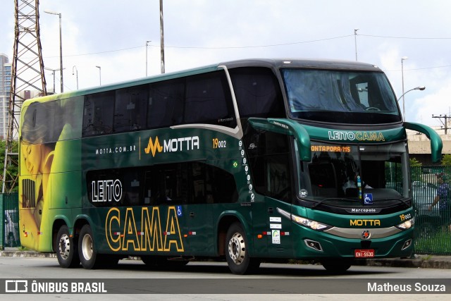 Viação Motta 19002 na cidade de Rio de Janeiro, Rio de Janeiro, Brasil, por Matheus Souza. Número da foto: #8160617.