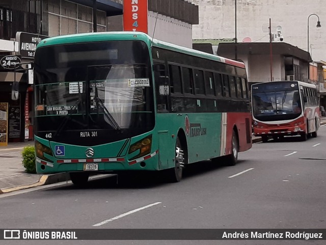 Transplusa 442 na cidade de Catedral, San José, San José, Costa Rica, por Andrés Martínez Rodríguez. Número da foto: #8239223.