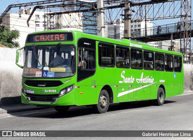 Transportes Santo Antônio RJ 161.124 na cidade de Duque de Caxias, Rio de Janeiro, Brasil, por Gabriel Henrique Lima. ID da foto: 8239070.