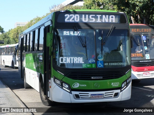 Tijuquinha - Auto Viação Tijuca A50125 na cidade de Rio de Janeiro, Rio de Janeiro, Brasil, por Jorge Gonçalves. Número da foto: #8164361.
