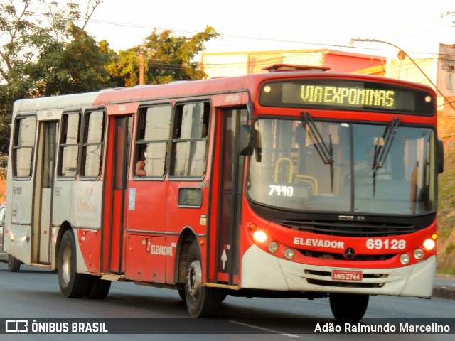 Viação Santa Edwiges 69128 na cidade de Belo Horizonte, Minas Gerais, Brasil, por Adão Raimundo Marcelino. ID da foto: 8170608.