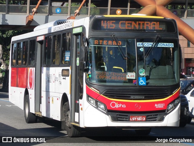 Auto Viação Alpha A48061 na cidade de Rio de Janeiro, Rio de Janeiro, Brasil, por Jorge Gonçalves. ID da foto: 8170108.