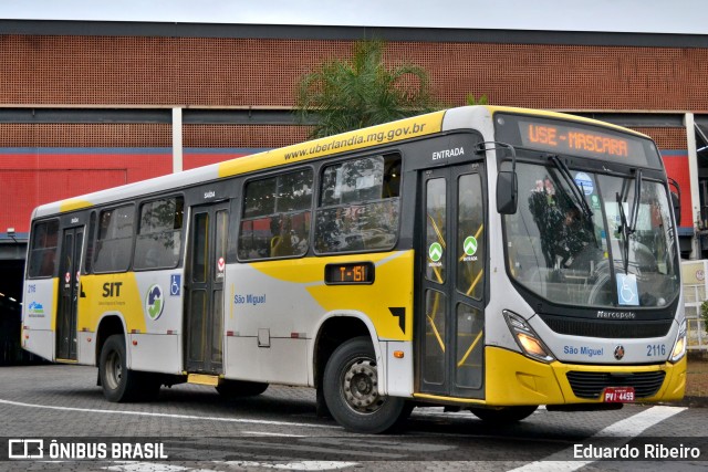 Transporte Urbano São Miguel 2116 na cidade de Uberlândia, Minas Gerais, Brasil, por Eduardo Ribeiro. Número da foto: #8175693.
