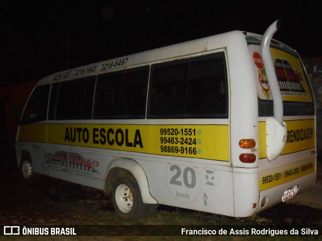 Ônibus Particulares CZZ8279 na cidade de Teresina, Piauí, Brasil, por Francisco de Assis Rodrigues da Silva. Número da foto: #8174797.