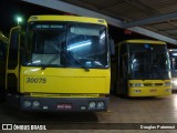 Viação Itapemirim 30075 na cidade de Queluz, São Paulo, Brasil, por Douglas Paternezi. Número da foto: #8179785.